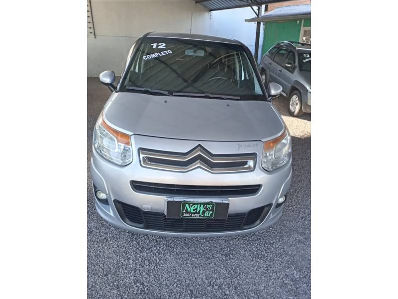 CITROËN - C3 - 2011/2012 - Prata - R$ 38.900,00